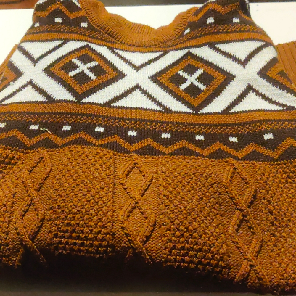 Vintage knit sweater